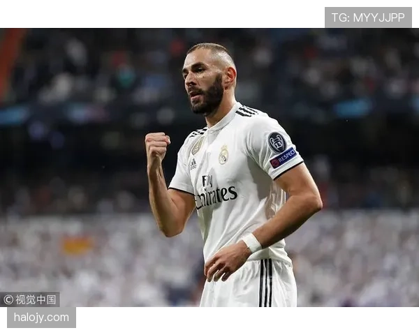 本泽马的荣誉含金量与战术价值：从关键先生到体系核心的进化逻辑